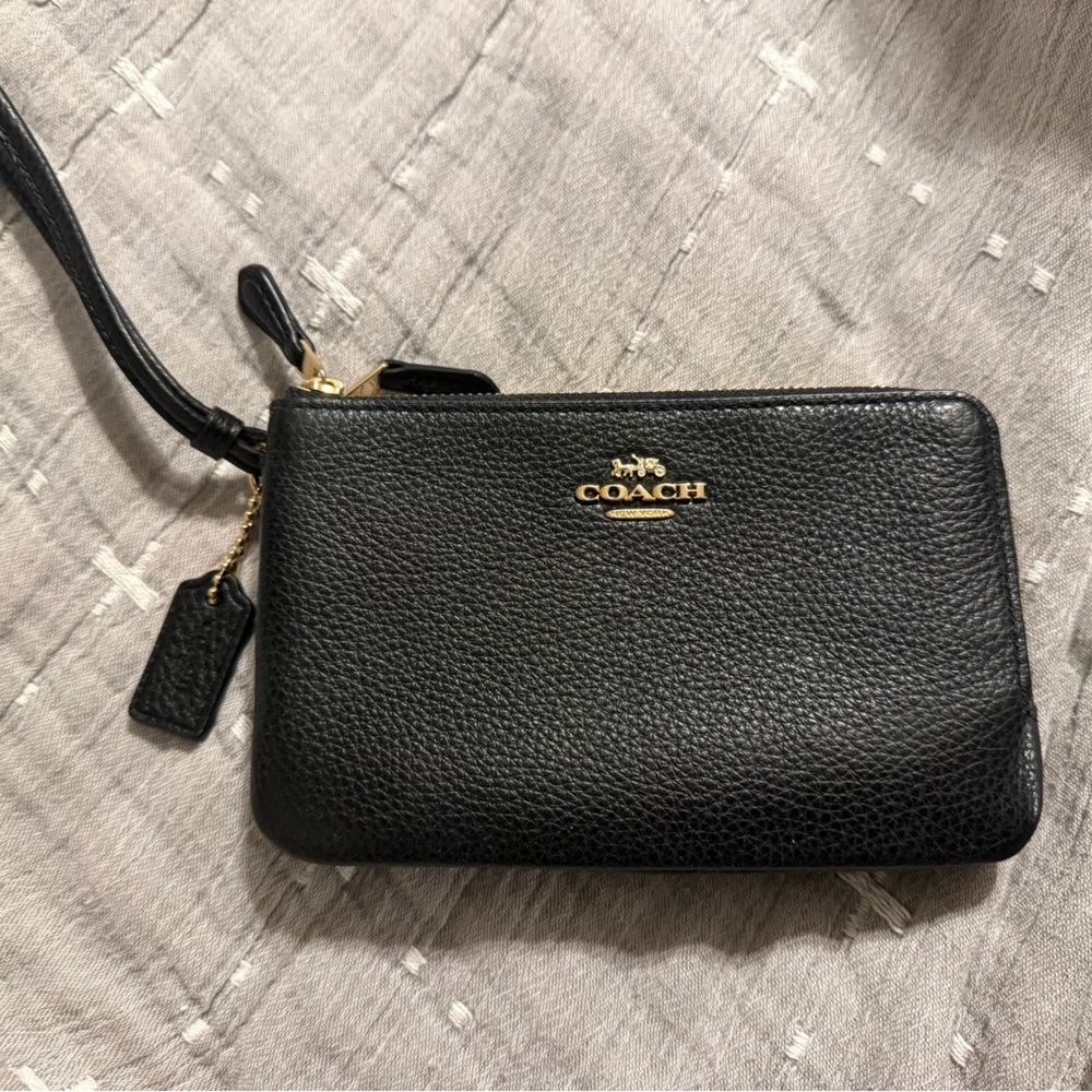 COACH Double Zip Wallet Wristlet in BLACK